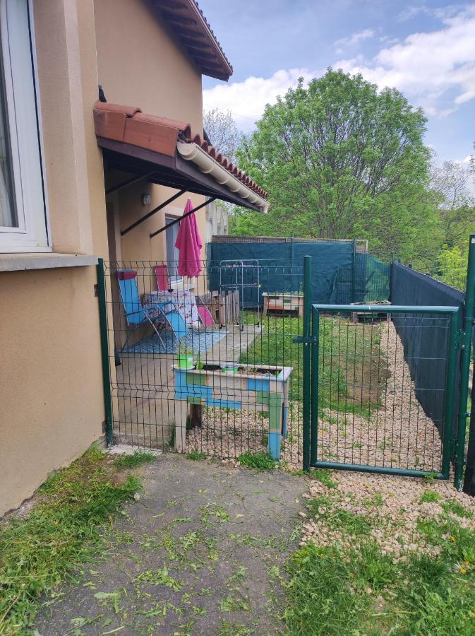 F2 Exterieur Lit King Size Appartement Brives-Charensac Buitenkant foto
